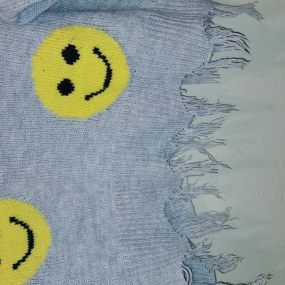 No Comment Crop Sweater - Picture 2 of 9